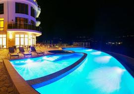 Мирный - Алушта гостиница  с басейном